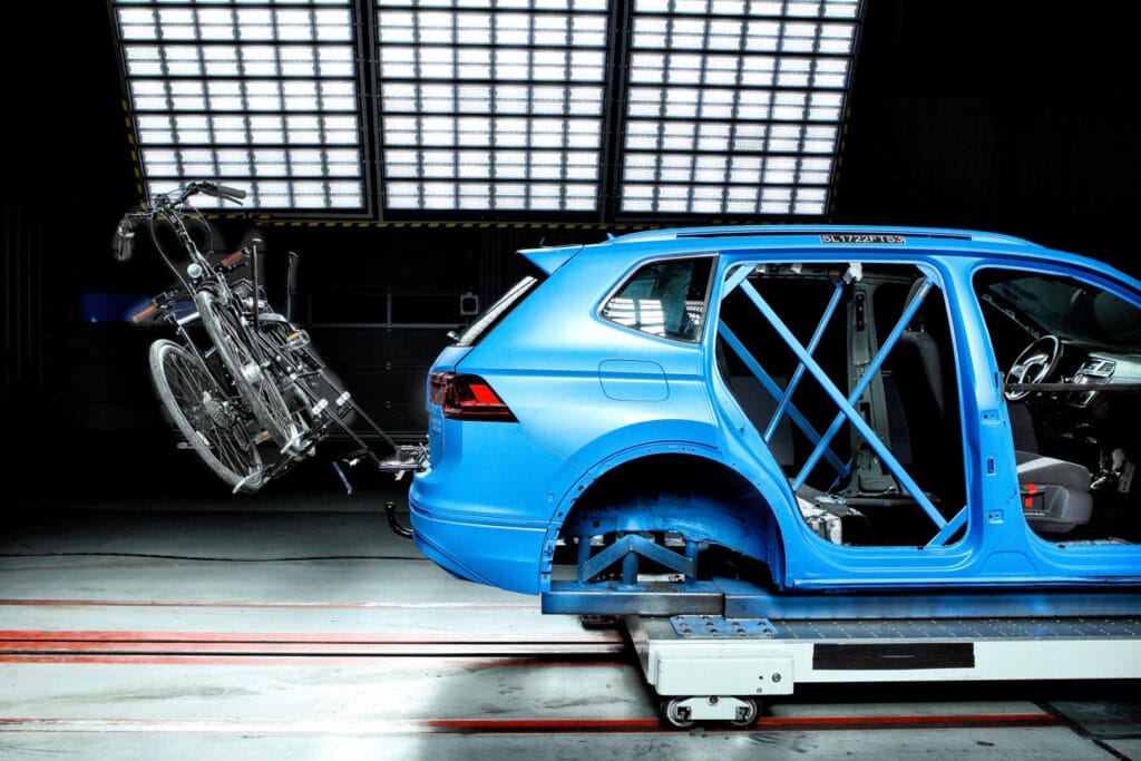 Crashtest mit Heckfahrradträger.